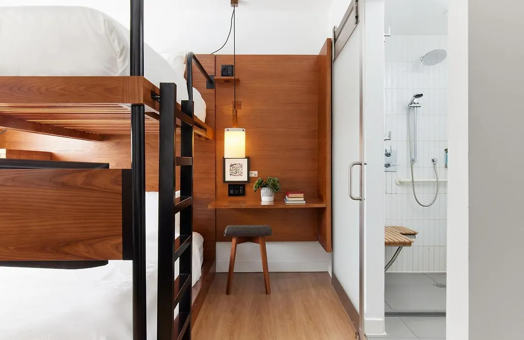 Arlo Soho-1