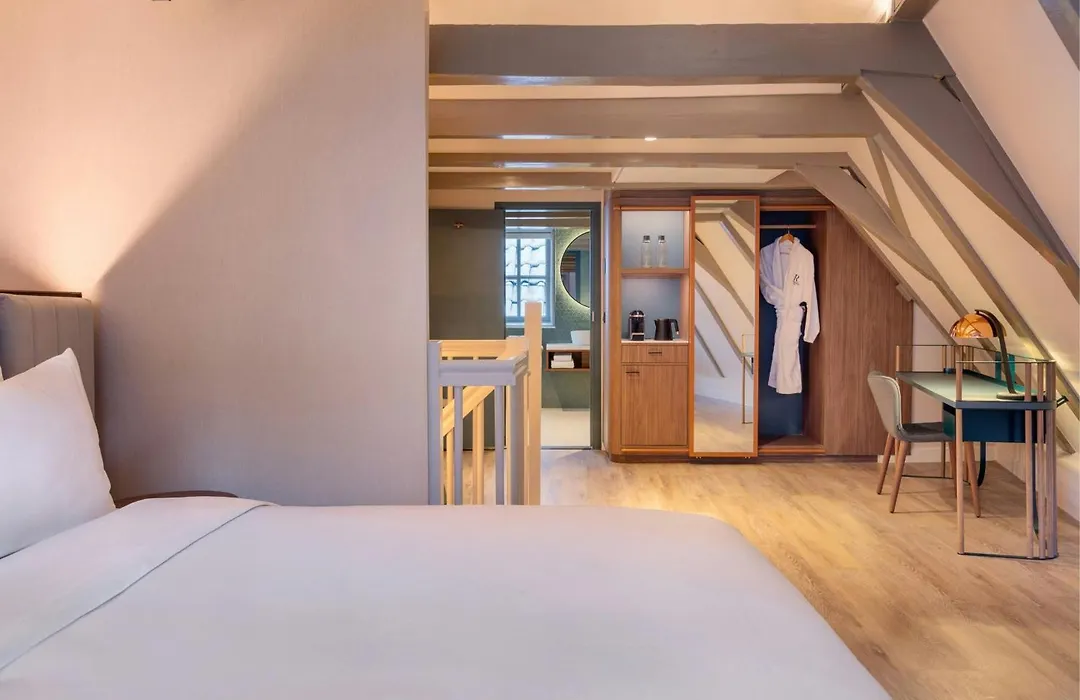 Renaissance Amsterdam Hotel-1