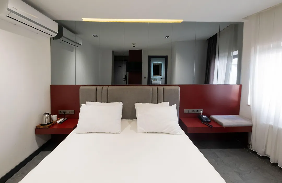 The Pera Hotel-1
