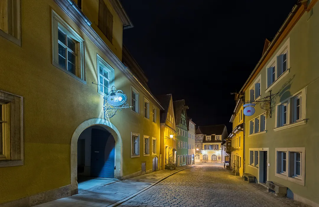 Historik Hotel Goldener Hirsch Rothenburg-1