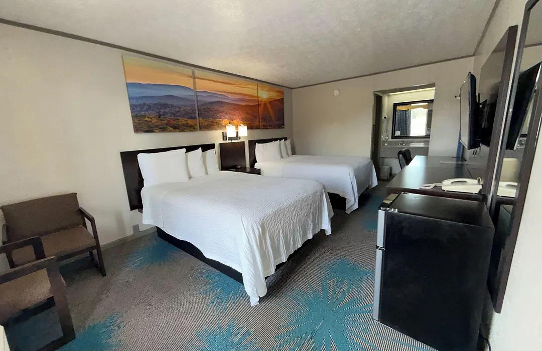 Days Inn By Wyndham Knoxville West-1