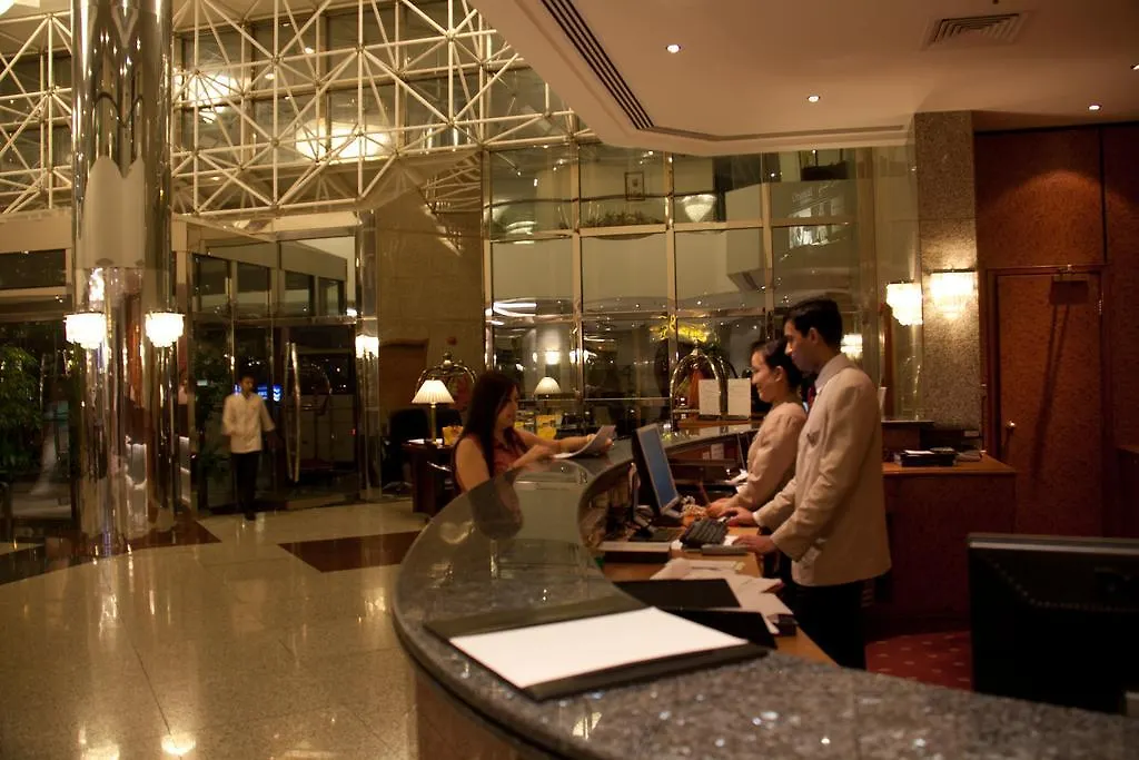 Avari Dubai Hotel-1