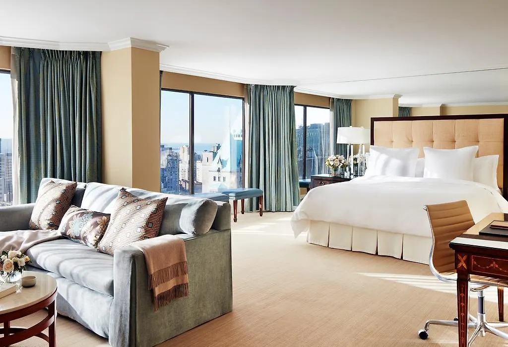Four Seasons Hotel Vancouver-1