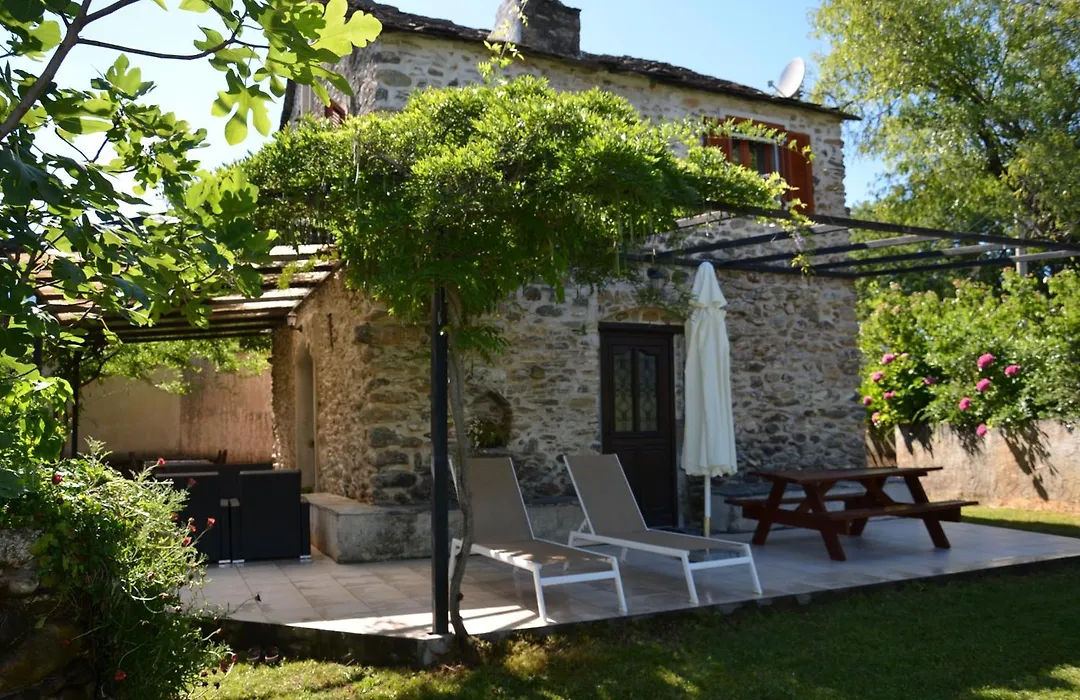 Residence de tourisme Le clos des Vendanges-1