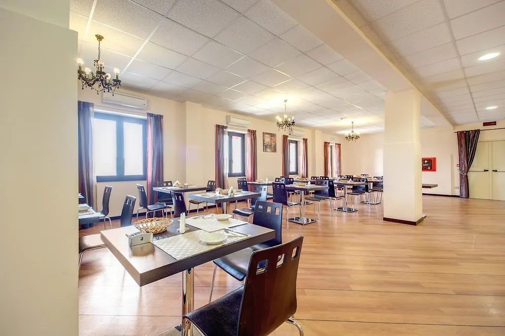 Regal Park Hotel-1