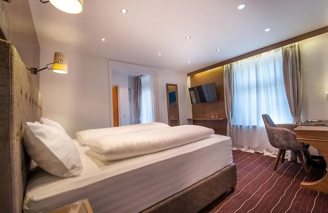 Arthaushotel-1