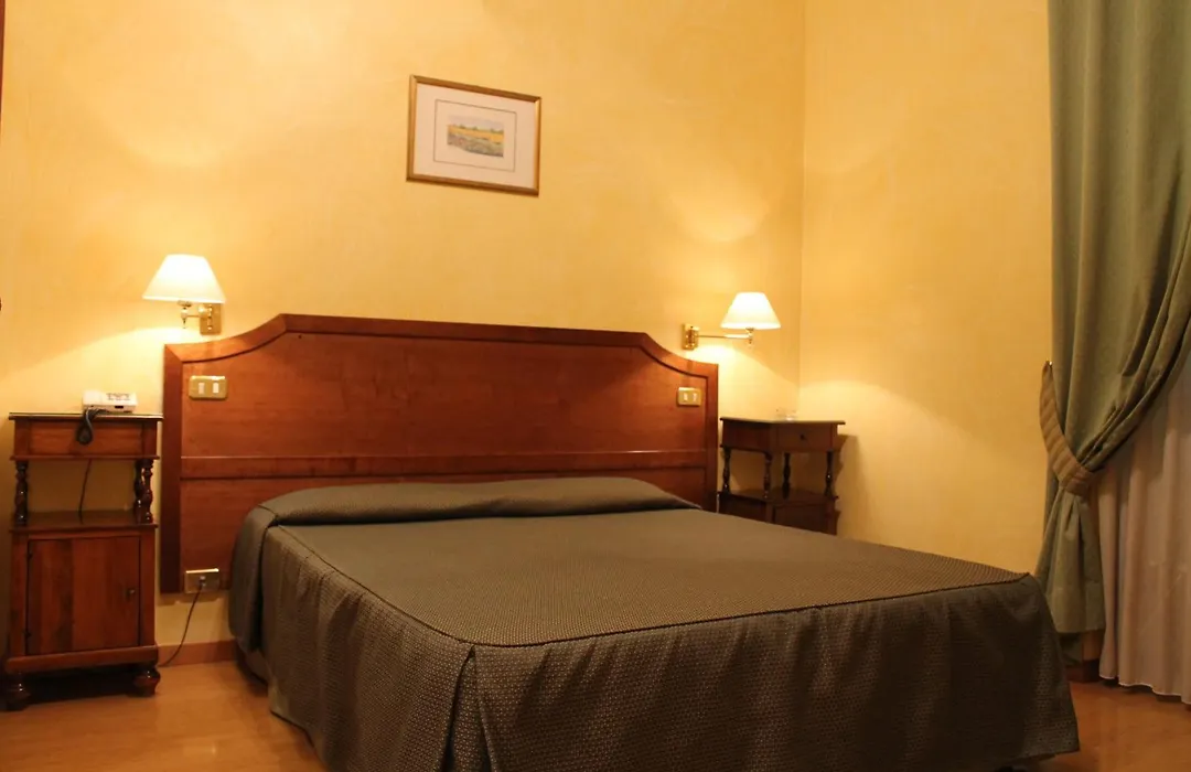 Hotel Fiori-1