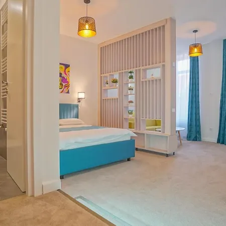 Zoom Rooms-3