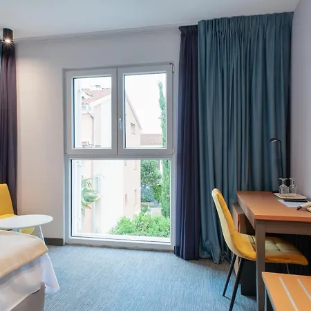 Boutique Hotel Lili-3