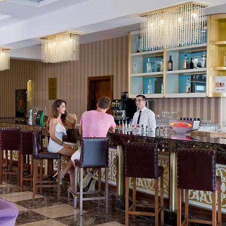Oz Hotels Side Premium-3