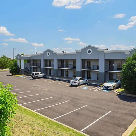 Quality Inn & Suites Greenville - Haywood Mall-2