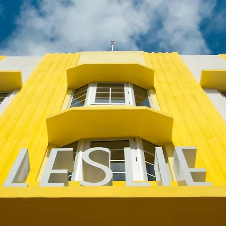 Leslie Hotel Ocean Drive-2