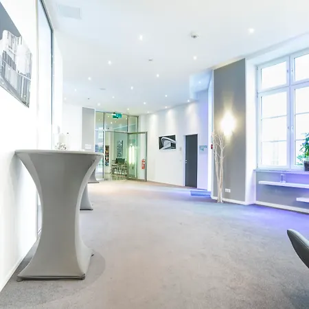 Garner Hotel Berlin - Checkpoint Charlie By Ihg-3
