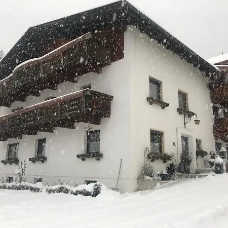 Appartements Gaestehaus Schrott-2