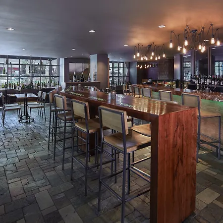 Intercontinental Chicago Magnificent Mile By Ihg-2
