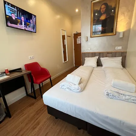 Dam Hotel-2