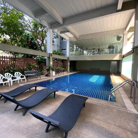 Boss Hotel-3