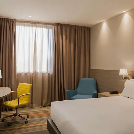 Hampton By Hilton Rome East-2