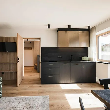 Pension Haus Tirol-3