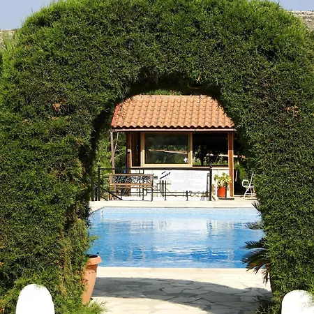 Ampelokipi Holiday Apartments-3