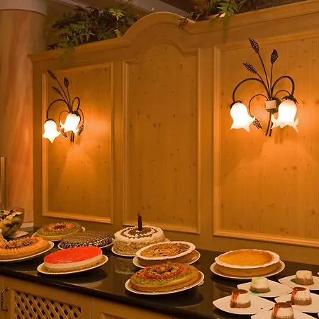 Hotel Touring-2