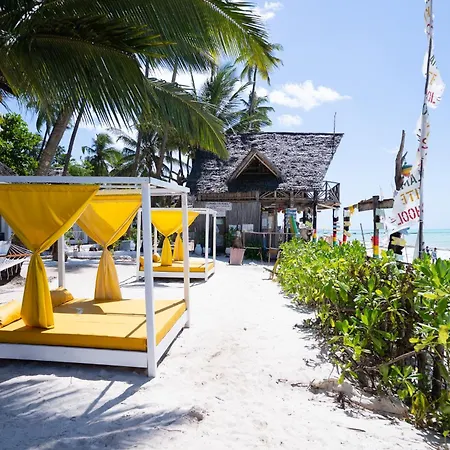 Uhuru Beach Hotel-2