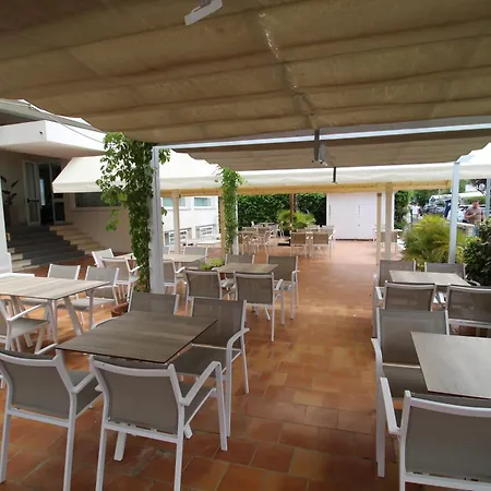 Hotel Manuela-2