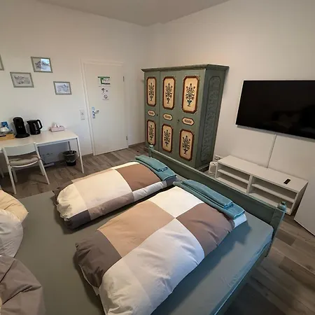 Apart-Hotel Rheinischer Hof Dormagen-3