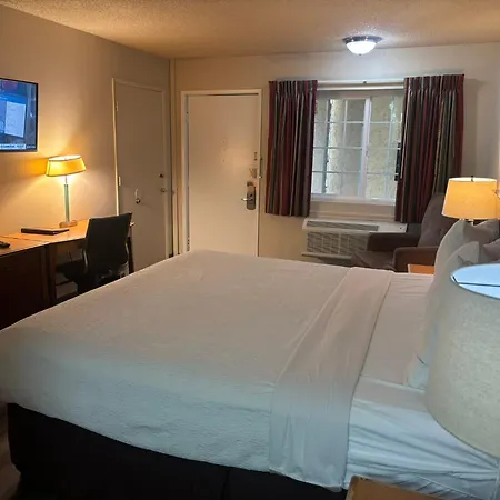 Skyway Inn - Seatac-3