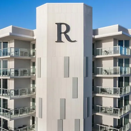 Renaissance Daytona Beach Oceanfront Hotel-2