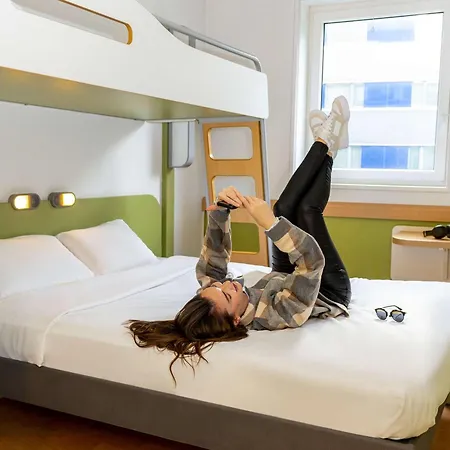 Ibis Budget Zurich City West-2