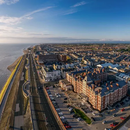 Imperial Hotel Blackpool-3