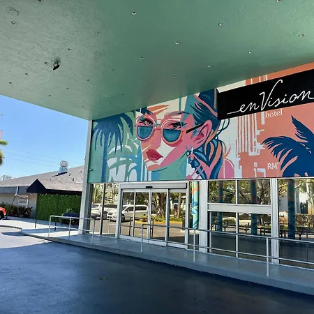 Envision Hotel Miami International Airport-3