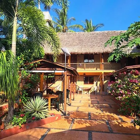 Hotelito Swiss Oasis, Playa Zicatela - Adults Only - Kitchen - Cocina-3