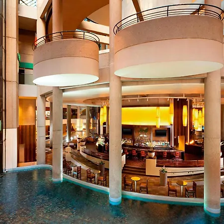 The Westin Bonaventure Hotel & Suites, Los Angeles-3