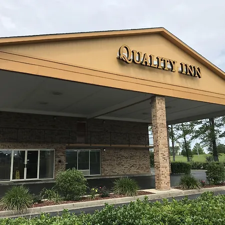 Quality Inn Manning I-95-3