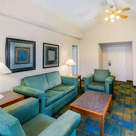 La Quinta Inn By Wyndham Lufkin-2
