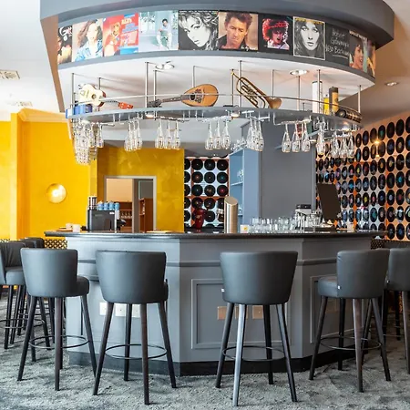 Mightytwice Hotel Dresden-3