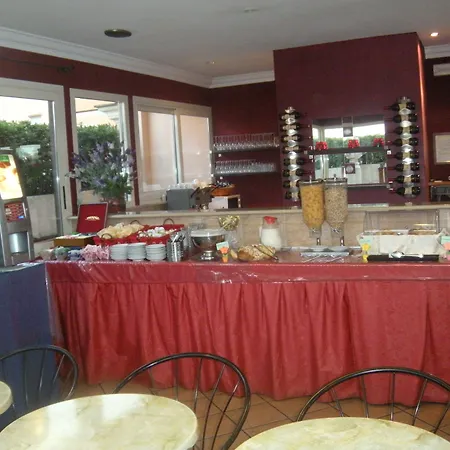 Hotel Center 2-3