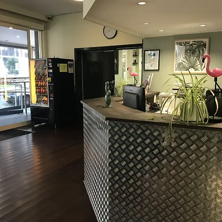 Miami Hotel Melbourne-2