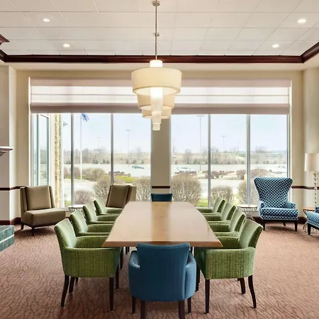 Hilton Garden Inn Dubuque Downtown-3