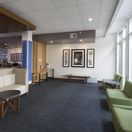Holiday Inn Express Hotel & Suites Bay City By Ihg-2