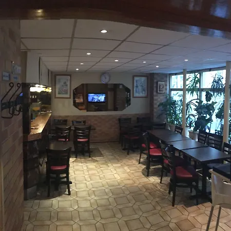 Hotel Jarry Confort-2