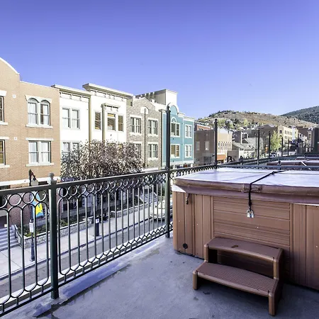 The Caledonian By All Seasons Resort Lodging-3