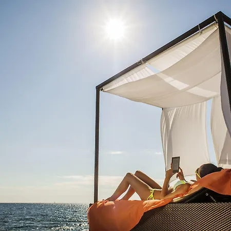 Valamar Riviera Hotel & Residence (Adults Only)-2