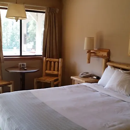 Wildwood Inn-3