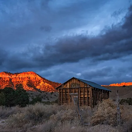 Bryce Trails Bed And Breakfast-3