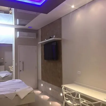 Dinys Motel (Adults Only)-3