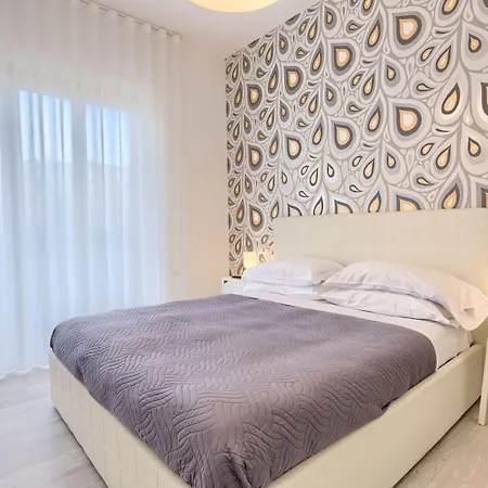 Flower Suites Sorrento-3