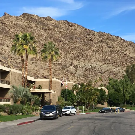 Getaways At Palm Springs Tennis Club-3